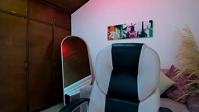 Snapshot of Alheli_16 chatting on March 13, 2026, 12:23 pm Alheli 16 online show from March 13, 2026, 12:23 pm