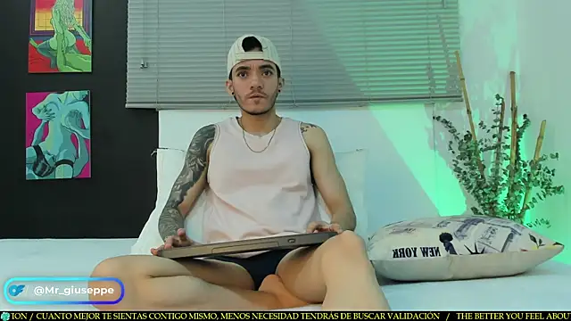 Snapshot of Tylergiuseppe_ chatting on March 18, 2025, 8:15 pm Tylergiuseppe  online show from March 18, 2025, 8:15 pm