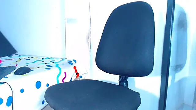 Megaanfox online show from December 7, 2024, 4:14 pm