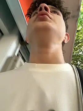 Nathan Bluee online show from September 19, 2025, 11:22 am