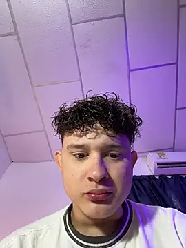 Nathan Bluee online show from December 2, 2025, 3:40 pm