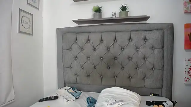 Carolina love19 online show from January 6, 2025, 5:49 pm