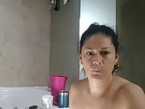 hornymilf 69xxx online show from April 6, 2026, 5:47 pm