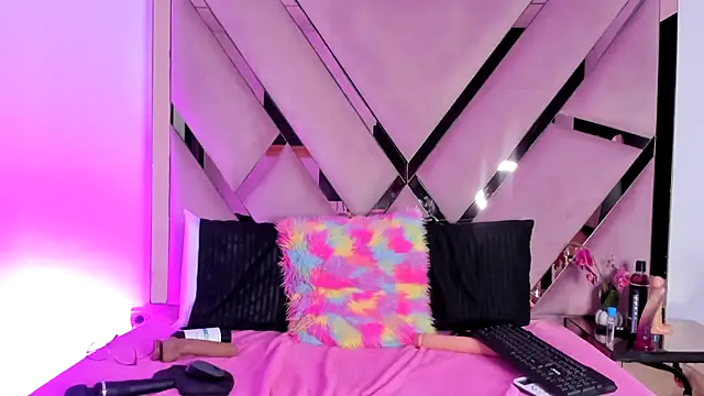 Snapshot of Freyaht chatting on February 7, 2025, 8:01 am Freyaht online show from February 7, 2025, 8:01 am