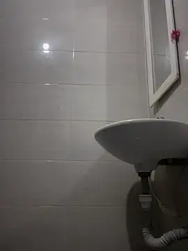 Snapshot of Khalyk_G chatting on November 16, 2025, 1:22 am Khalyk G online show from November 16, 2025, 1:22 am