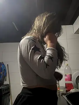 Snapshot of Khalyk_G chatting on November 23, 2025, 7:19 am Khalyk G online show from November 23, 2025, 7:19 am