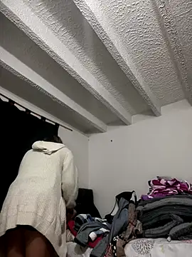 Snapshot of Khalyk_G chatting on November 27, 2025, 5:20 am Khalyk G online show from November 27, 2025, 5:20 am