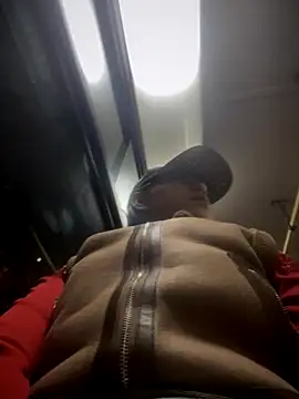 Snapshot of Khalyk_G chatting on December 2, 2025, 3:56 am Khalyk G online show from December 2, 2025, 3:56 am