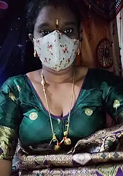 Snapshot of anisha91 chatting on November 28, 2025, 8:39 am anisha91 online show from November 28, 2025, 8:39 am