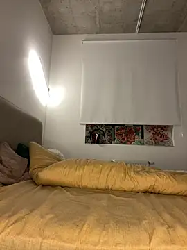 Snapshot of _urbestie_ chatting on March 7, 2025, 9:59 pm urbestie online show from March 7, 2025, 9:59 pm