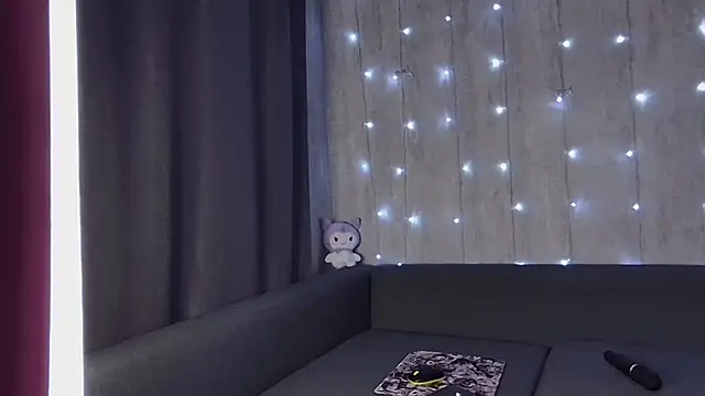 wineandboobss online show from February 20, 2025, 6:35 pm