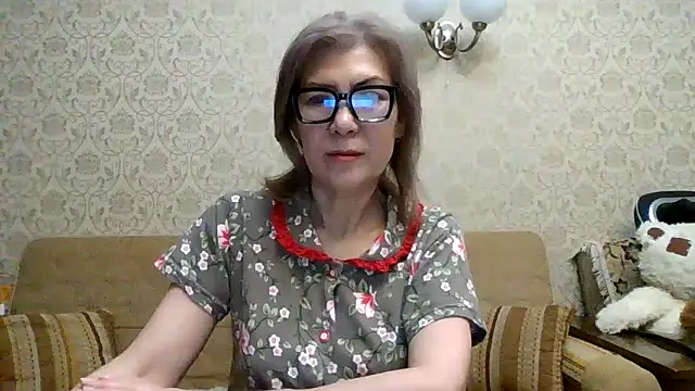 Elegant00Lady online show from December 16, 2025, 4:23 pm