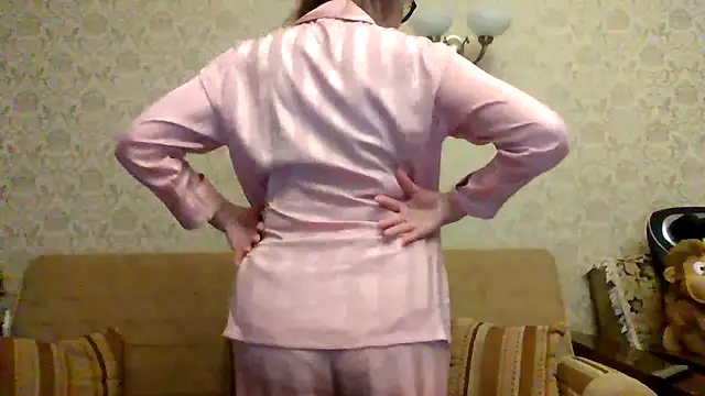 Snapshot of Elegant00Lady chatting on March 10, 2026, 5:40 pm Elegant00Lady online show from March 10, 2026, 5:40 pm