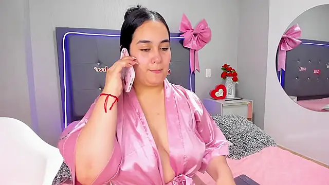 Snapshot of emma_lye chatting on March 9, 2026, 9:19 pm emma lye online show from March 9, 2026, 9:19 pm
