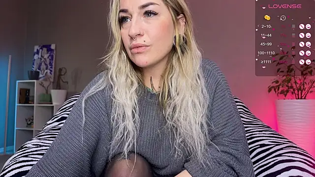 Snapshot of Tanya_Acid chatting on January 10, 2026, 8:38 am Tanya Acid online show from January 10, 2026, 8:38 am