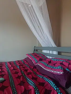 Missmesexycouple69 online show from September 22, 2025, 12:29 pm