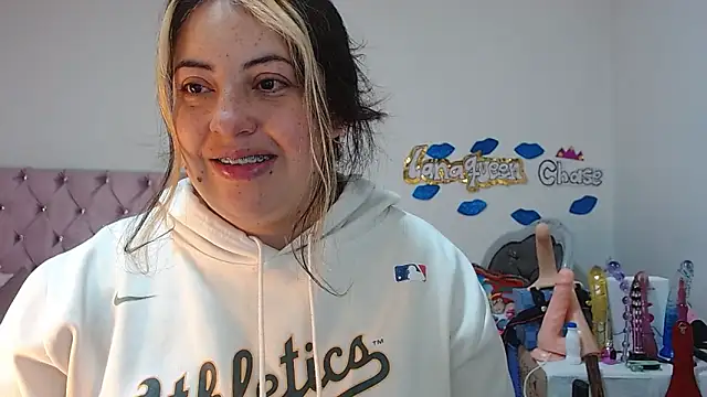 Snapshot of lanaqueen699 chatting on January 7, 2025, 12:20 pm lanaqueen699 online show from January 7, 2025, 12:20 pm