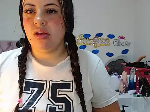 Snapshot of lanaqueen699 chatting on February 12, 2025, 6:51 pm lanaqueen699 online show from February 12, 2025, 6:51 pm