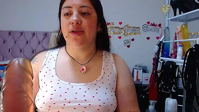 lanaqueen699 online show from December 18, 2025, 12:22 pm