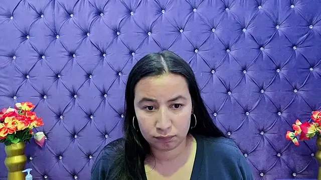 Snapshot of NaomyPrinces chatting on October 23, 2025, 2:05 pm NaomyPrinces online show from October 23, 2025, 2:05 pm