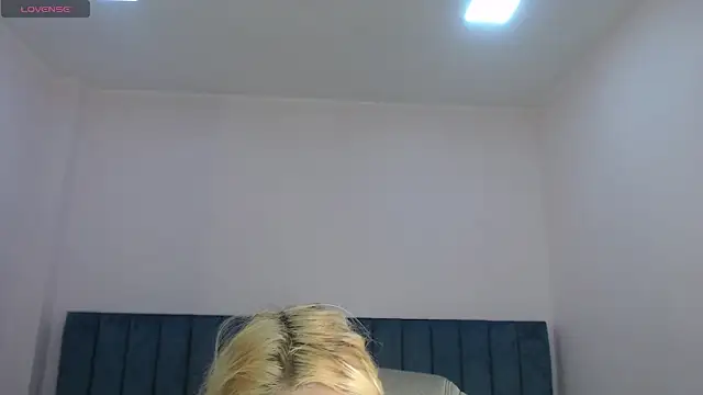 Snapshot of april_bunnyy chatting on May 13, 2026, 8:27 pm april bunnyy online show from May 13, 2026, 8:27 pm