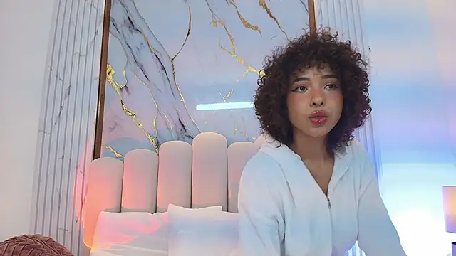 OSHUN  online show from February 8, 2025, 1:11 pm