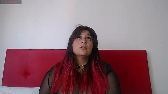 Snapshot of amydeepqueen chatting on February 10, 2025, 2:37 pm amydeepqueen online show from February 10, 2025, 2:37 pm