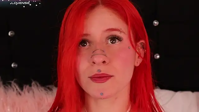 Snapshot of Daarlene chatting on February 6, 2025, 12:43 am Daarlene online show from February 6, 2025, 12:43 am