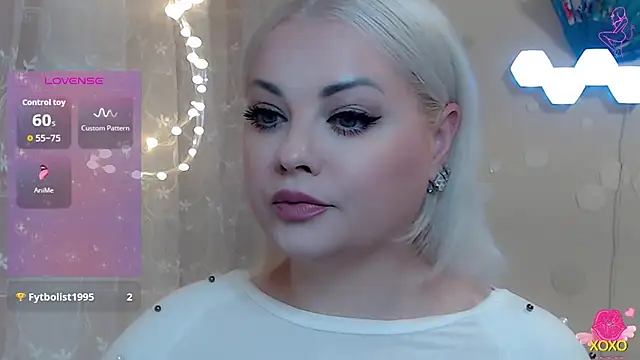 JewellKiss7 online show from December 4, 2025, 6:55 am