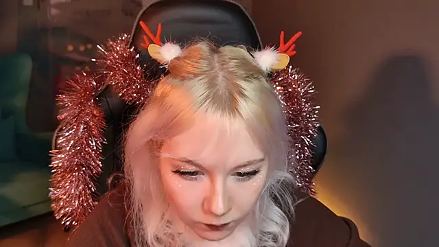 Snapshot of NancyMartinez chatting on December 25, 2024, 7:13 pm NancyMartinez online show from December 25, 2024, 7:13 pm