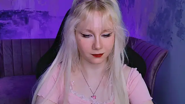 Snapshot of NancyMartinez chatting on February 1, 2025, 4:22 pm NancyMartinez online show from February 1, 2025, 4:22 pm