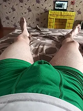 red red00 online show from March 10, 2025, 11:53 am