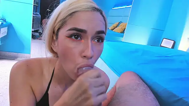 cute nahiabe online show from January 29, 2025, 10:43 pm