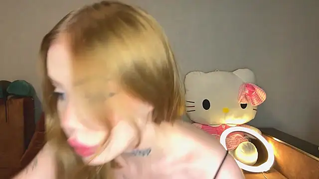 Snapshot of hanna_cry_baby chatting on November 21, 2025, 9:02 pm hanna cry baby online show from November 21, 2025, 9:02 pm