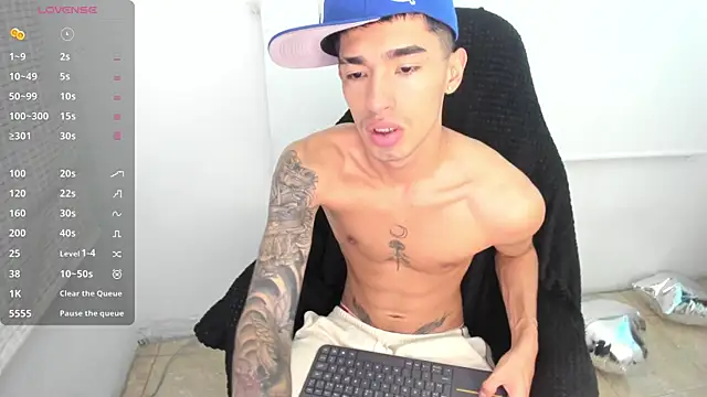 Damon  333 online show from February 27, 2025, 11:48 pm