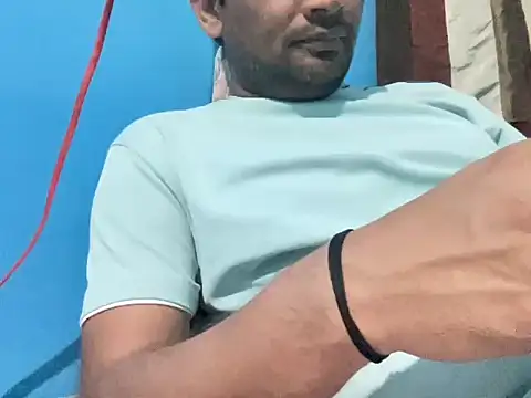 Snapshot of NiceBoy9099 chatting on February 3, 2026, 5:29 pm NiceBoy9099 online show from February 3, 2026, 5:29 pm