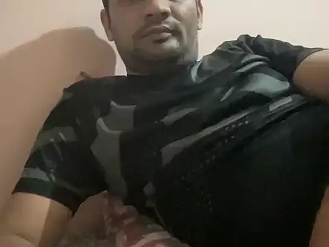 Snapshot of NiceBoy9099 chatting on February 18, 2026, 5:42 pm NiceBoy9099 online show from February 18, 2026, 5:42 pm