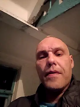 Pineapple04 online show from September 14, 2025, 6:51 pm