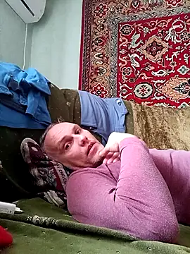 Pineapple04 online show from October 17, 2025, 5:21 am