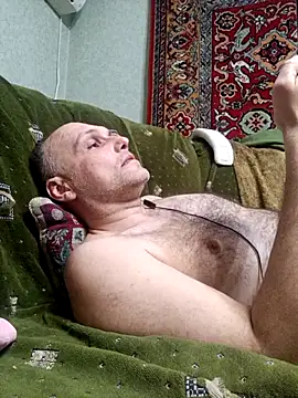 Pineapple04 online show from March 11, 2026, 4:46 pm