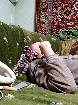 Pineapple04 online show from April 12, 2026, 5:18 pm