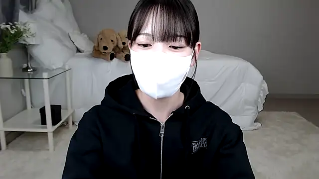 mei mei chan online show from January 13, 2025, 1:49 pm