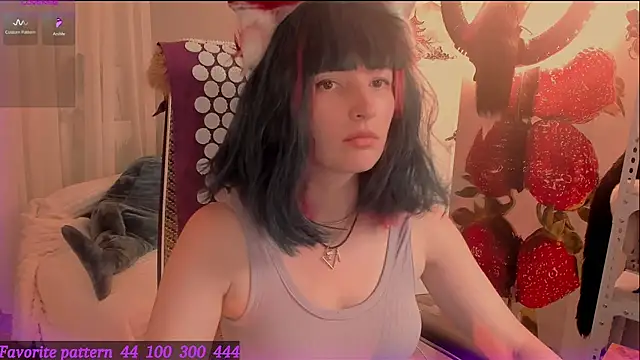 Snapshot of Toxic_Ellies chatting on June 11, 2026, 8:01 am Toxic Ellies online show from June 11, 2026, 8:01 am