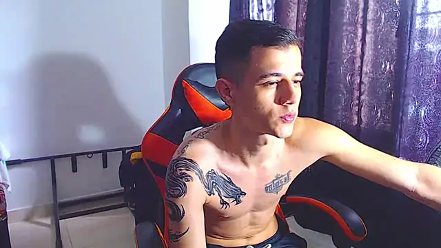 ADAM HOT online show from May 13, 2026, 2:03 pm