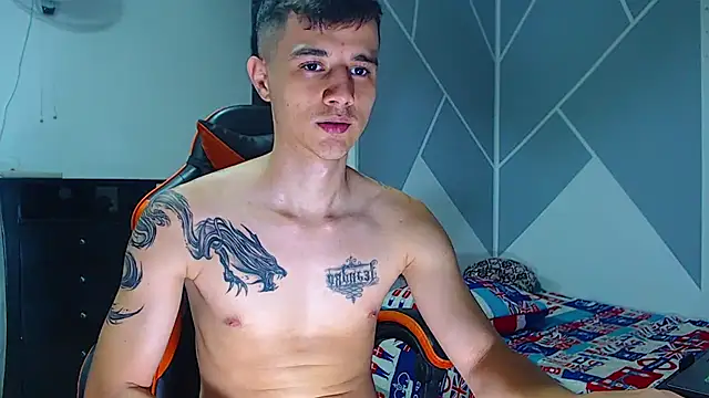 ADAM HOT online show from May 25, 2026, 12:16 am
