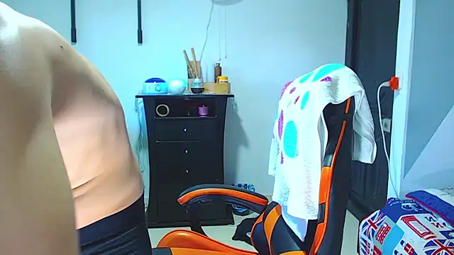 ADAM HOT online show from May 30, 2026, 10:29 pm