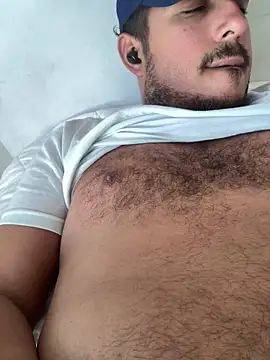 Snapshot of Maybe2Morrow chatting on December 17, 2025, 8:37 pm Maybe2Morrow online show from December 17, 2025, 8:37 pm