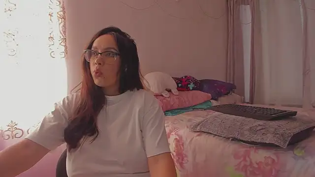 Snapshot of HARLEYNAPIER chatting on February 23, 2026, 9:45 pm HARLEYNAPIER online show from February 23, 2026, 9:45 pm