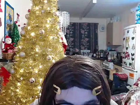 RainBowGirlTs115 online show from December 18, 2024, 9:08 pm