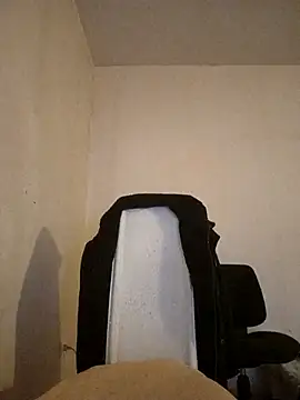 kx93 online show from December 2, 2025, 4:13 pm